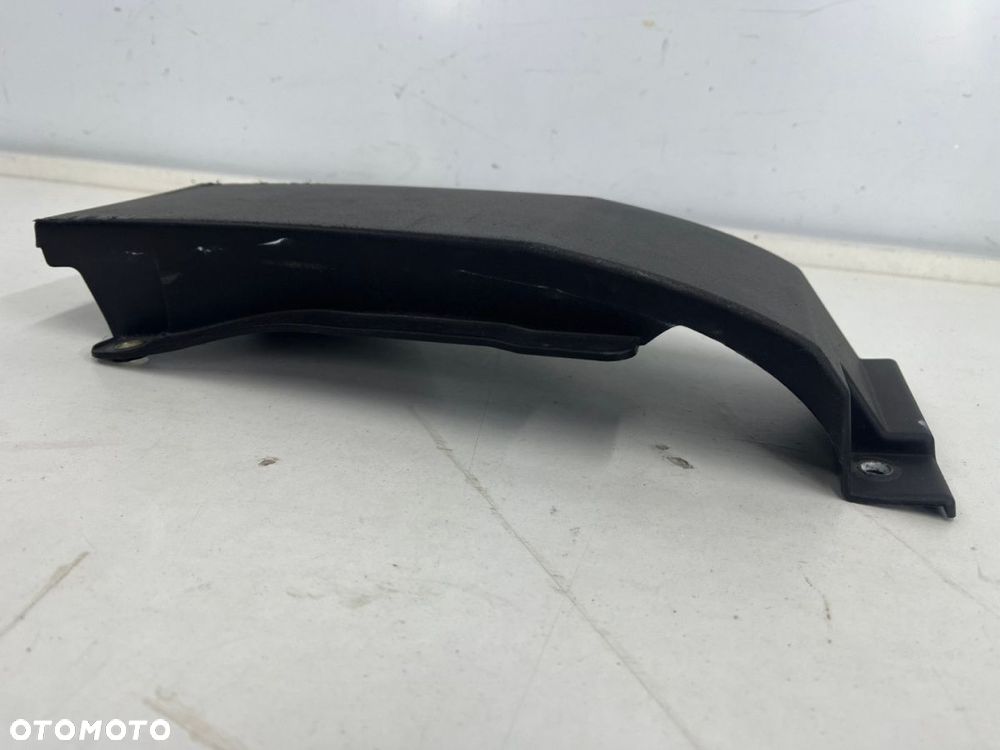 Listwa Iveco Daily IV 4 prawa nakładka karoseryjna boczna 14r.-> 5801521540 5801521537 - 5