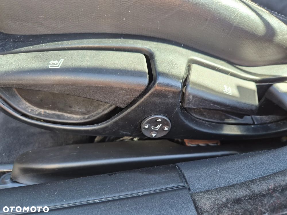 BMW Seria 3 320i - 15