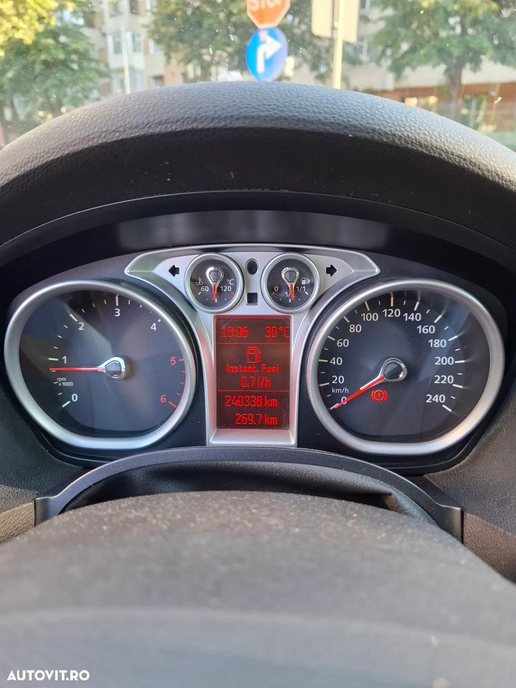 Ford Kuga 2.0 TDCi 4x4 Titanium - 14
