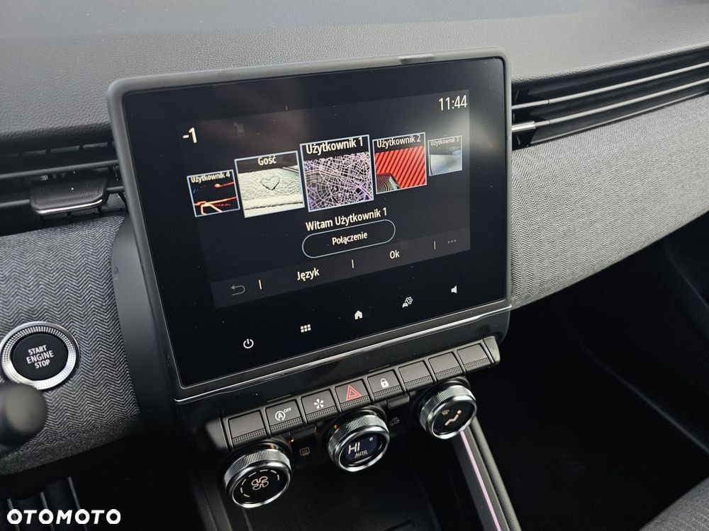 Renault Clio - 11