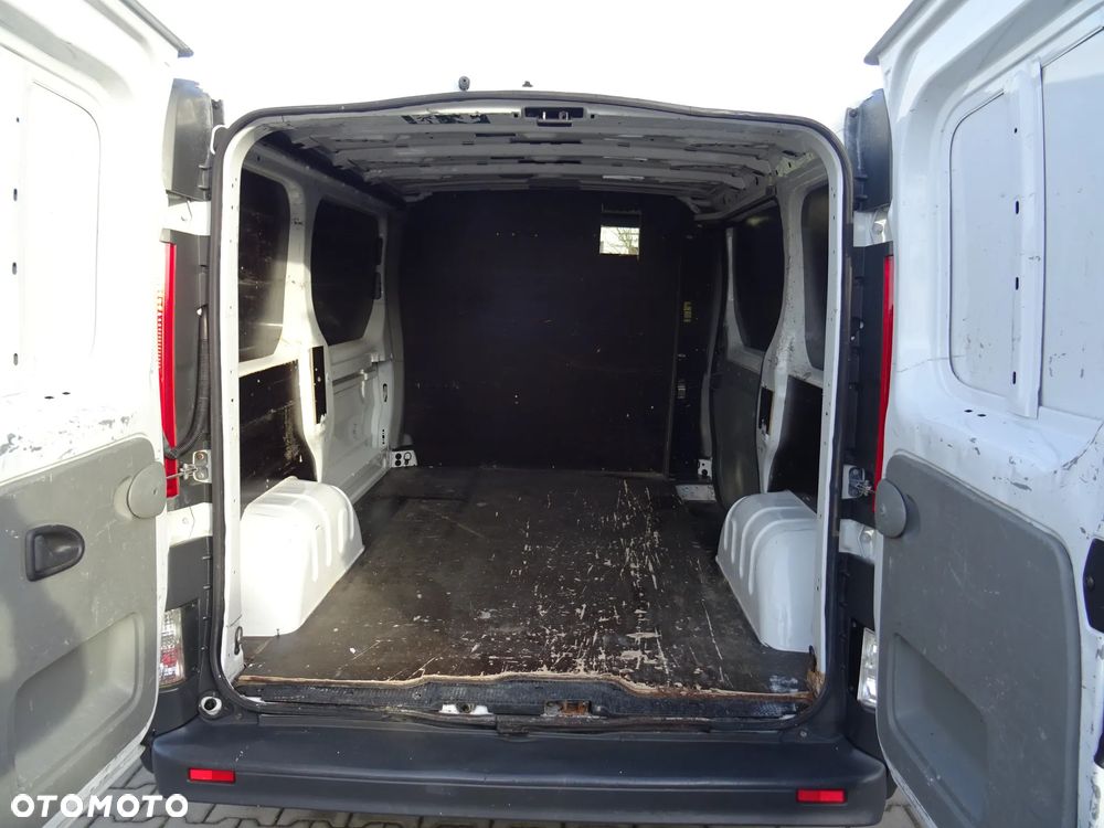 Renault Trafic 2,0 DCI 175tys km Furgon - 8