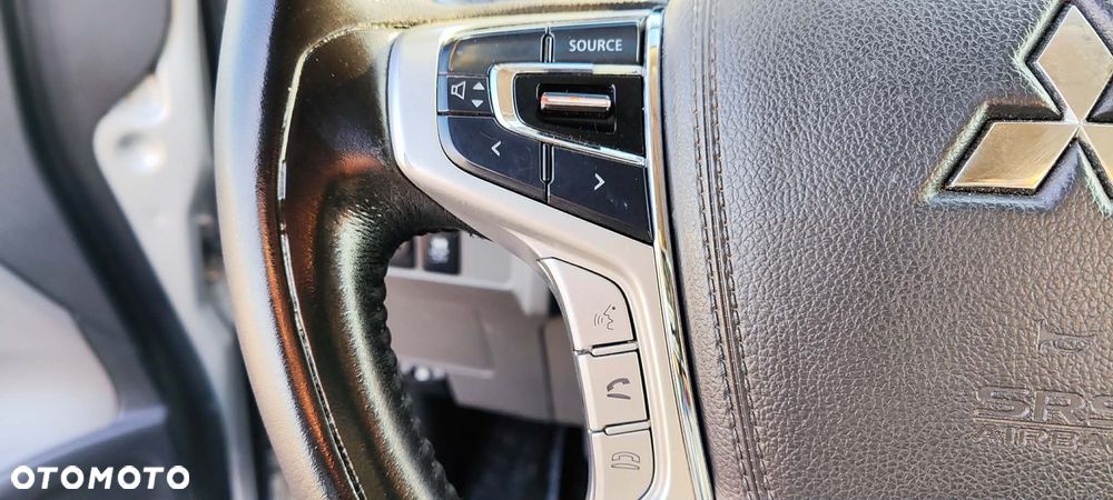 Mitsubishi L200 Pick Up 4x4 S&S Double Cab Basis - 32