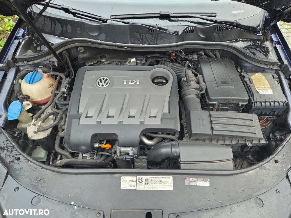 Volkswagen Passat Variant 2.0 TDI 4Motion BlueMotion Technology Comfortline DSG - 15