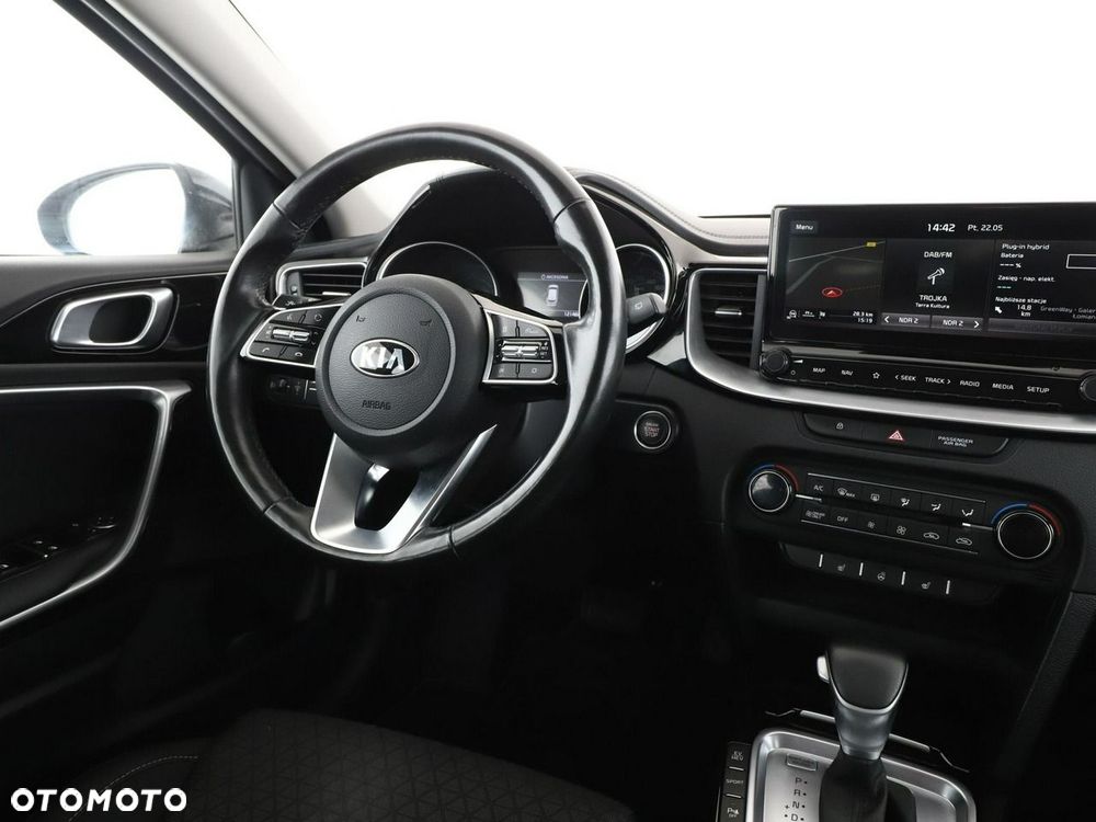 Kia Ceed 1.6 GDI DCT OPF Vision - 17
