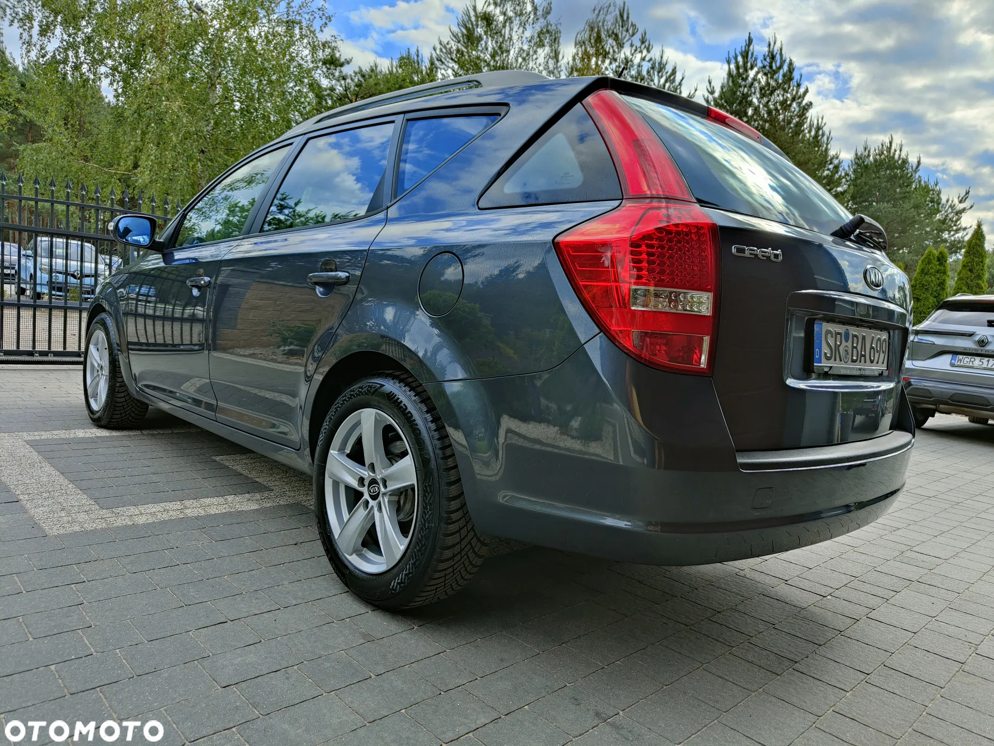 Kia Ceed 1.6 CVVT SW Spirit - 4