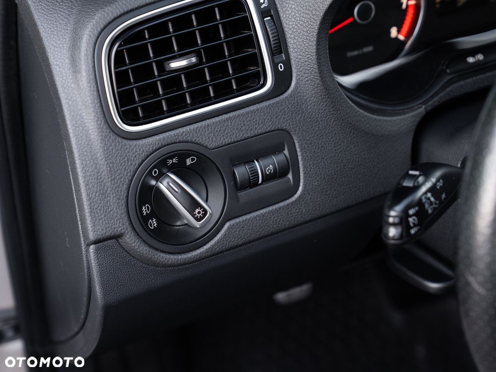 Volkswagen Polo 1.2 TSI Cross - 38