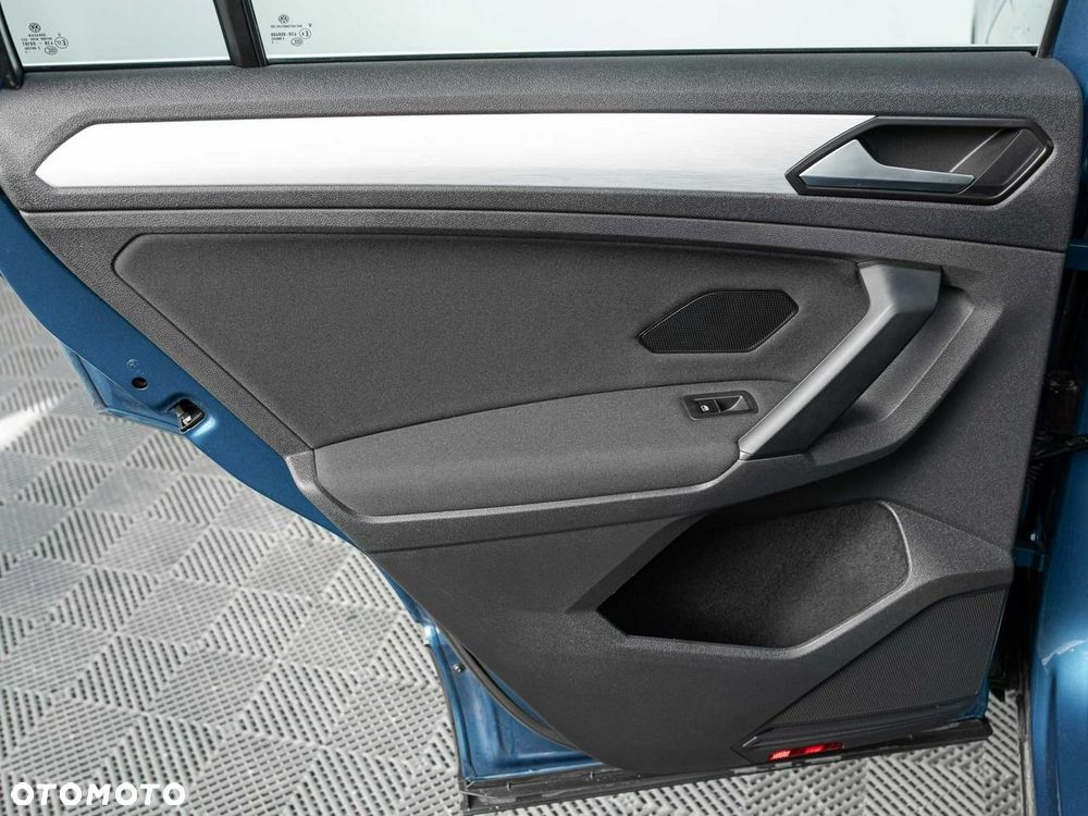 Volkswagen Tiguan - 27