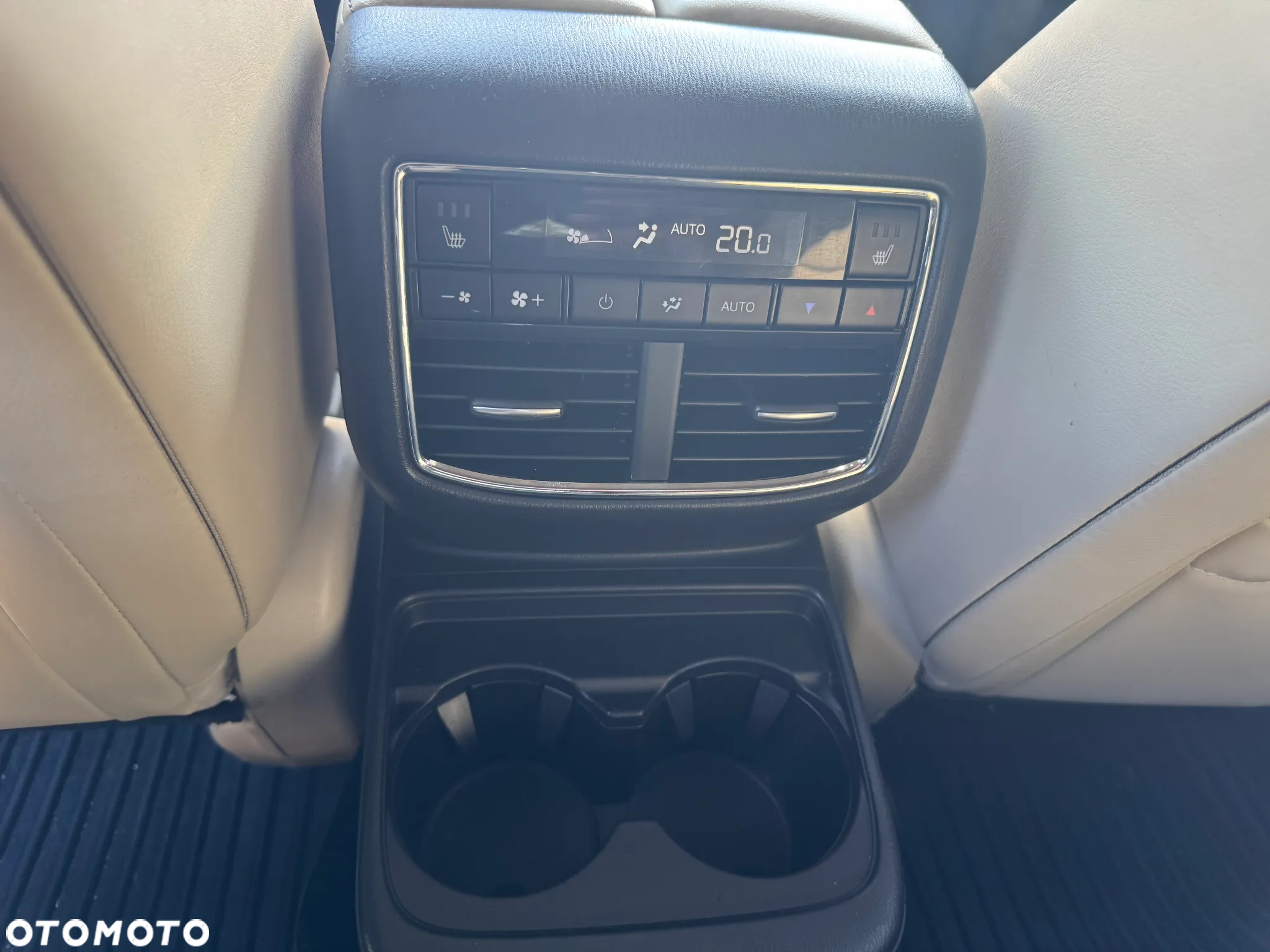 Mazda CX-9 - 18