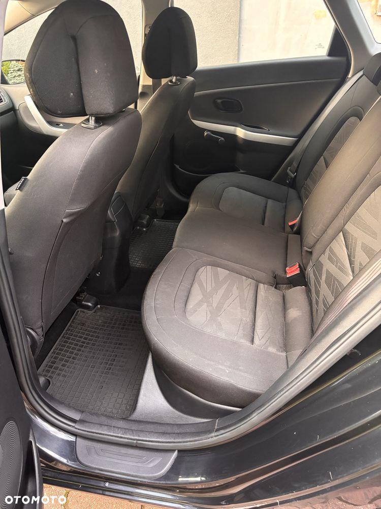 Kia Ceed - 6