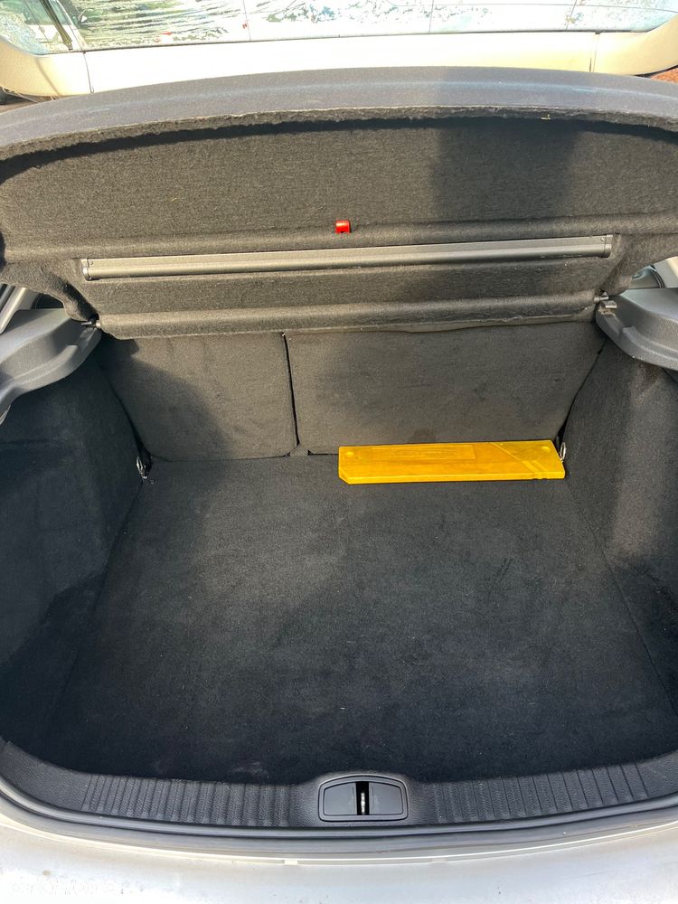 Renault Laguna 2.0 dCi FAP Privilege - 16