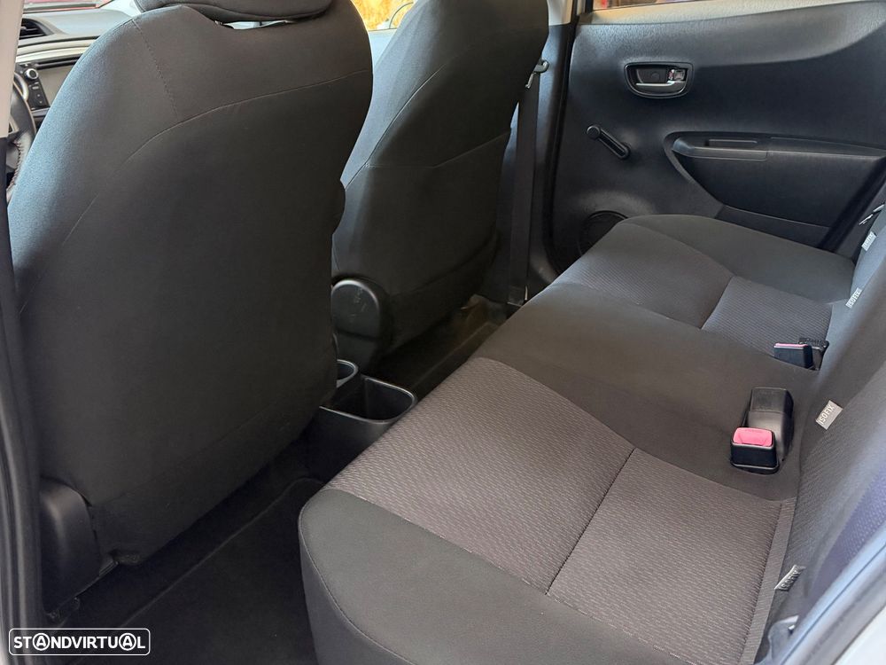 Toyota Yaris 1.4 D-4D Sport+P.Techno - 9
