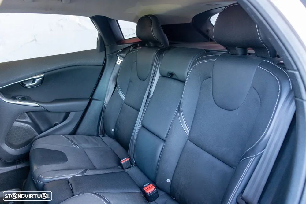 Volvo V40 1.6 D2 Eco Kinetic - 20