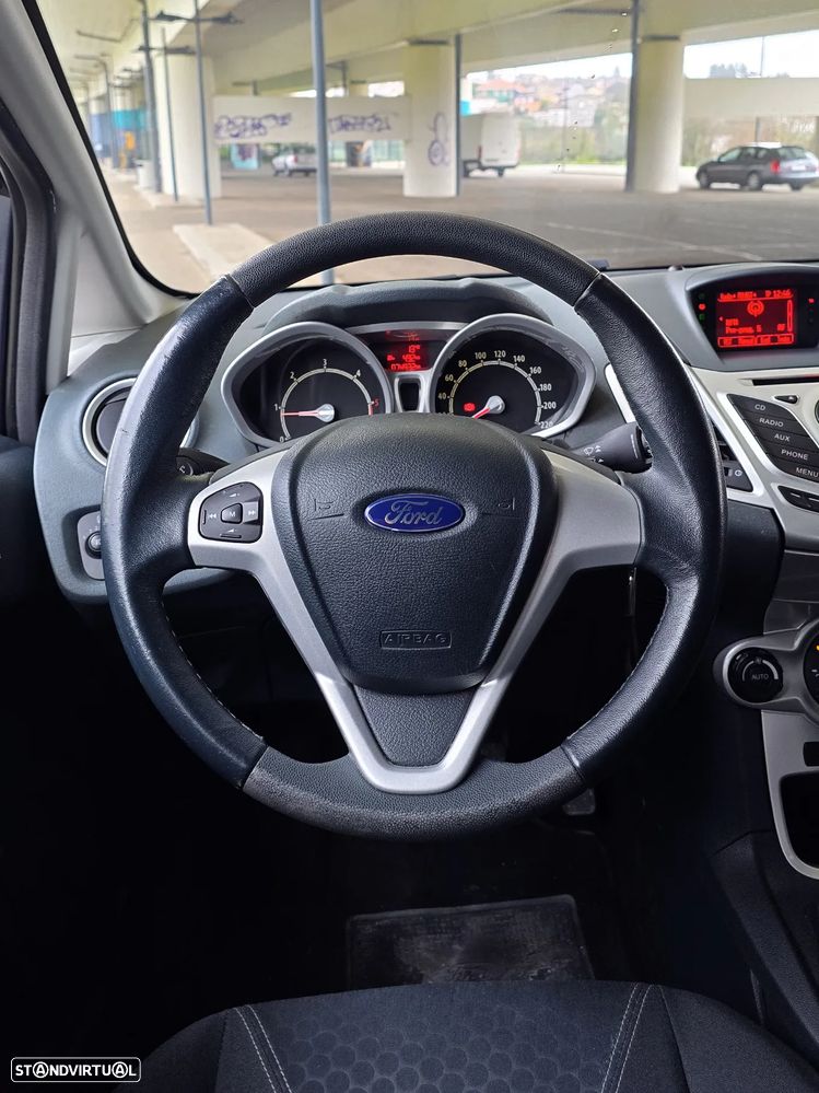 Ford Fiesta 1.4 TDCI Titanium - 17