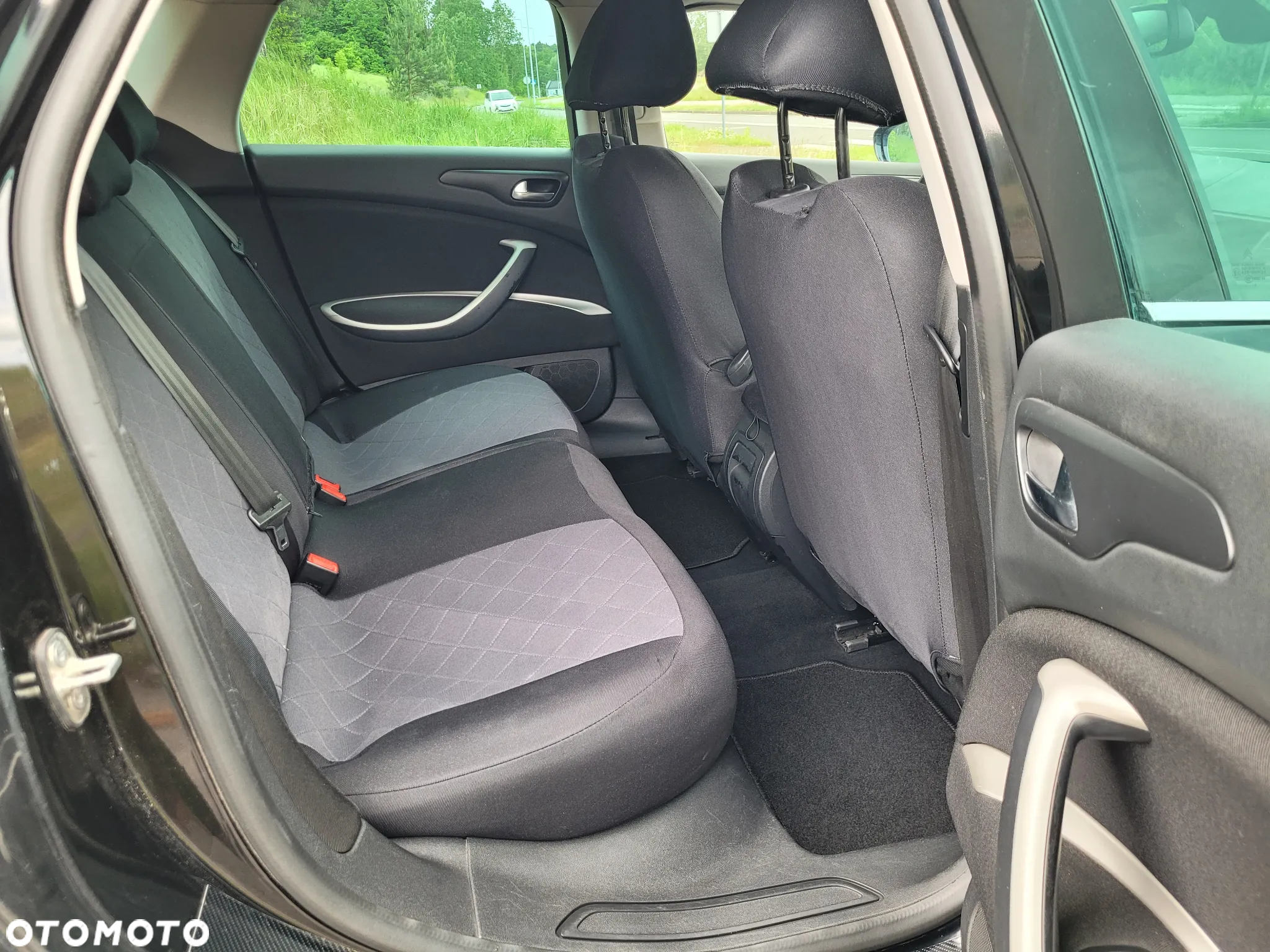 Citroën C5 Tourer HDi 140 FAP Confort - 16