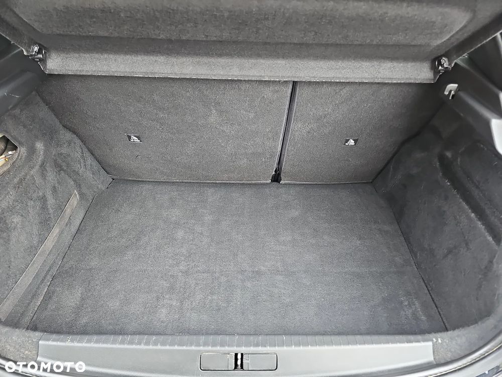 Peugeot 208 1.2 PureTech GT Line S&S - 26