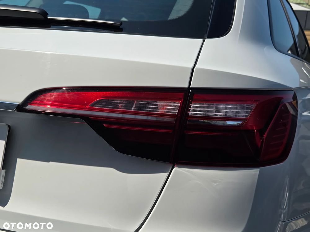Audi A4 Avant 30 TDI mHEV Advanced S tronic - 38
