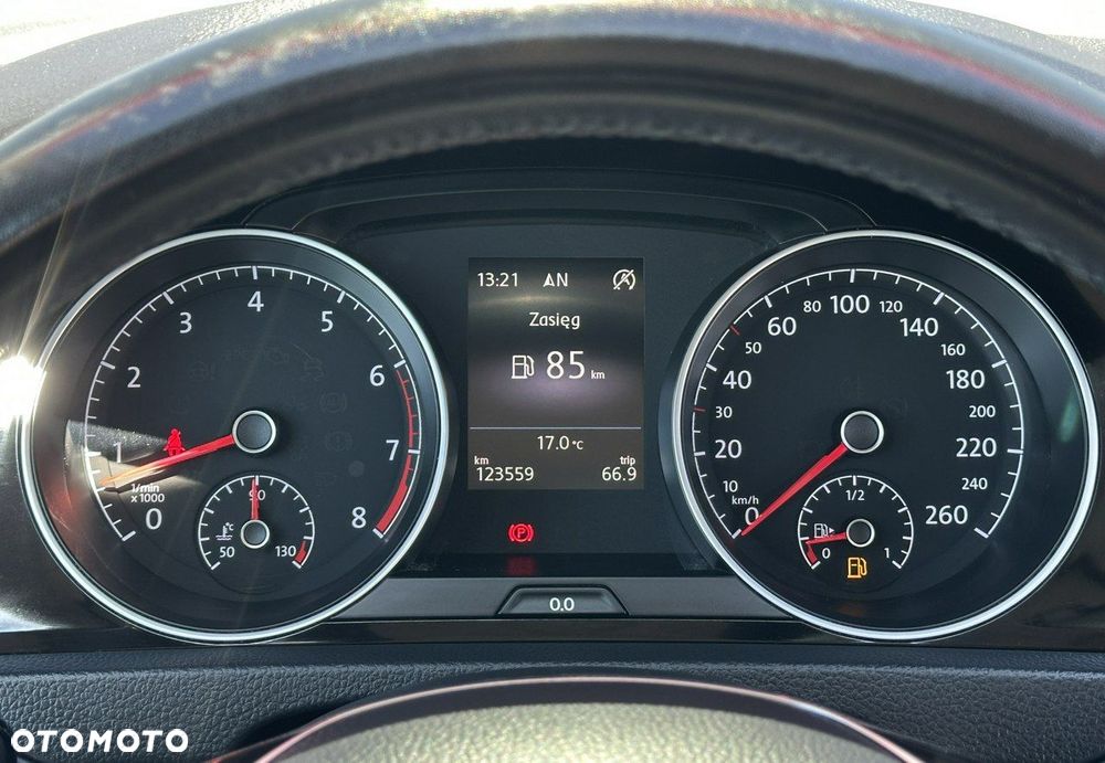 Volkswagen Golf 1.4 TSI BMT Highline - 20