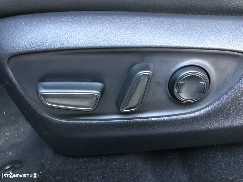 Toyota RAV4 2.5 HDF Exclusive P.Luxury - 34