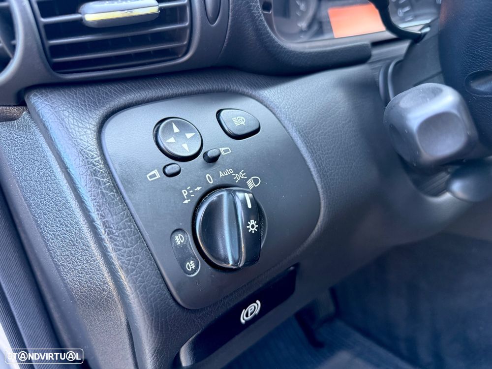 Mercedes-Benz C 220 T CDI Avantgarde - 42
