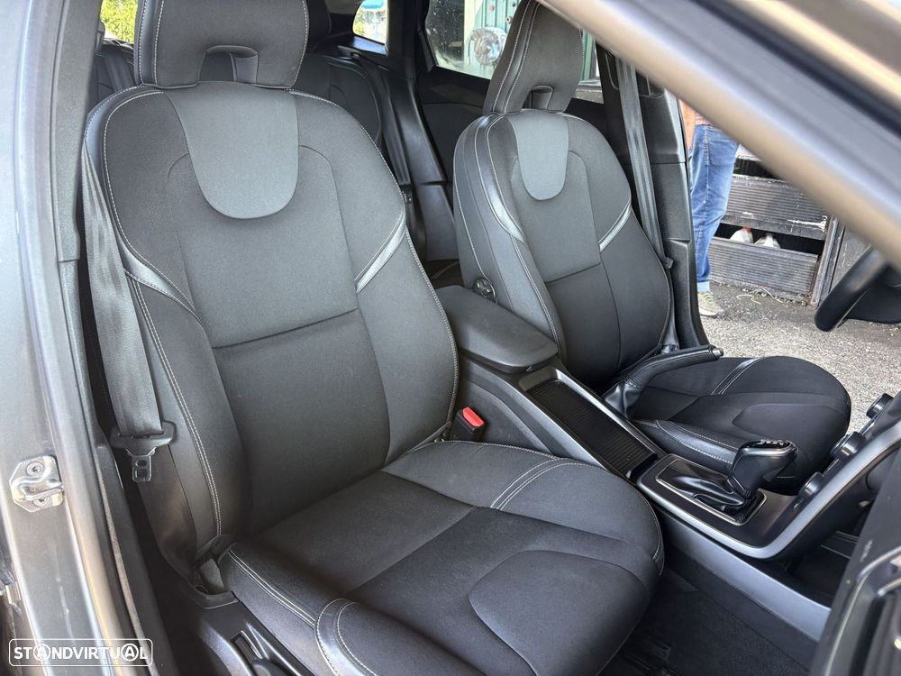 Volvo V40 1.5 T3 Sport Edition Plus Geartronic - 15