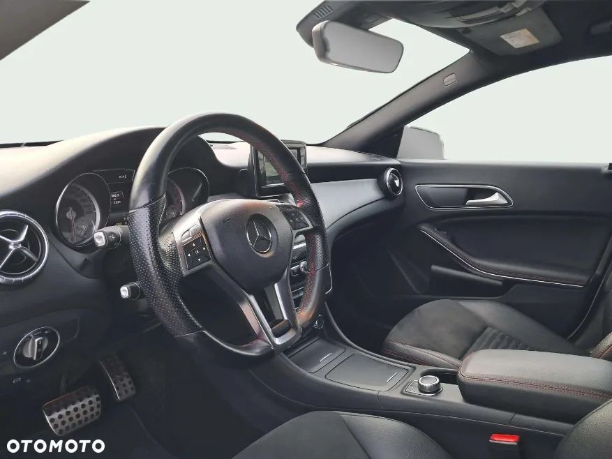 Mercedes-Benz CLA - 9