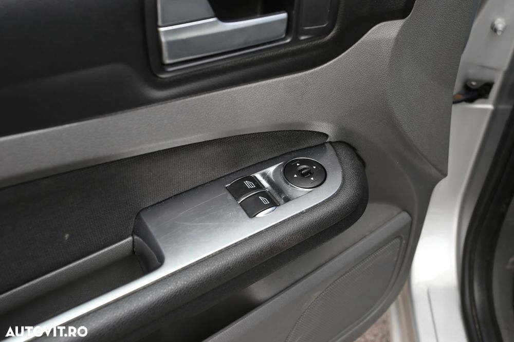 Ford Focus 1.6 TDCI Ambiente - 12