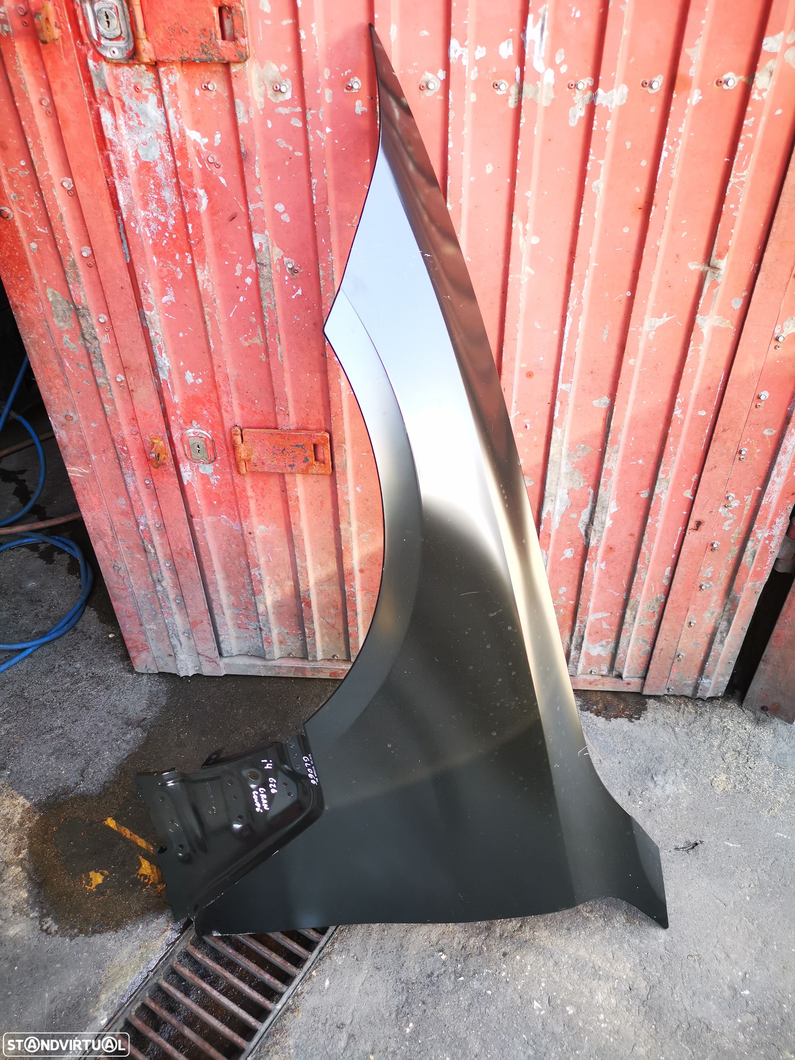 BMW G26 I4 GRAN COUPE GUARDA LAMAS ESQUERDO - GL066 - 1