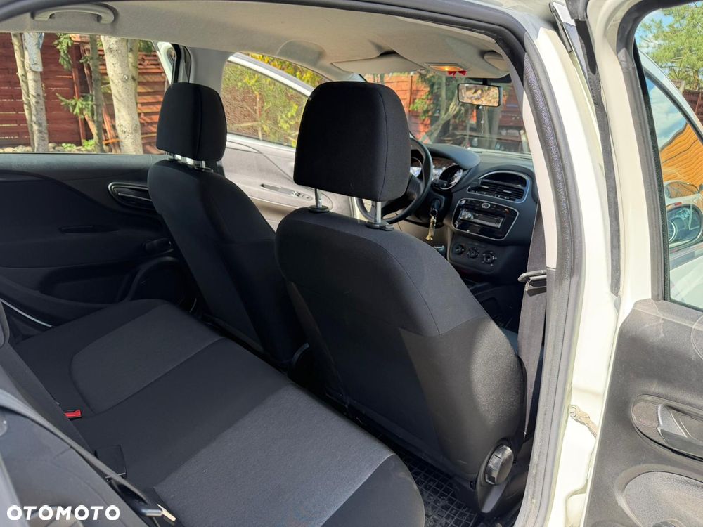 Fiat Punto 1.2 Young - 11