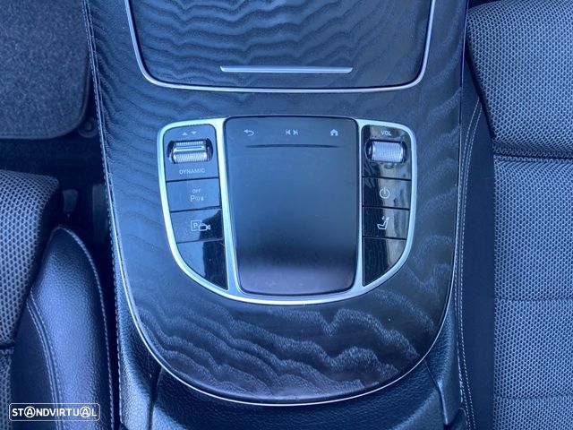 Mercedes-Benz E 300 de 9G-TRONIC AMG Line - 33