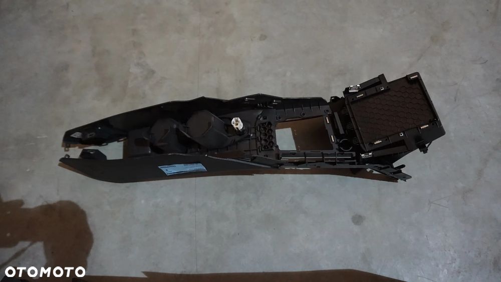 x32szt VW AUDI SEAT SKODA PORSCHE TUNEL ŚRODKOWY PODŁOKIETNIK - 24