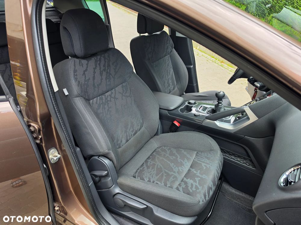 Peugeot 3008 1.6 HDi Style - 11