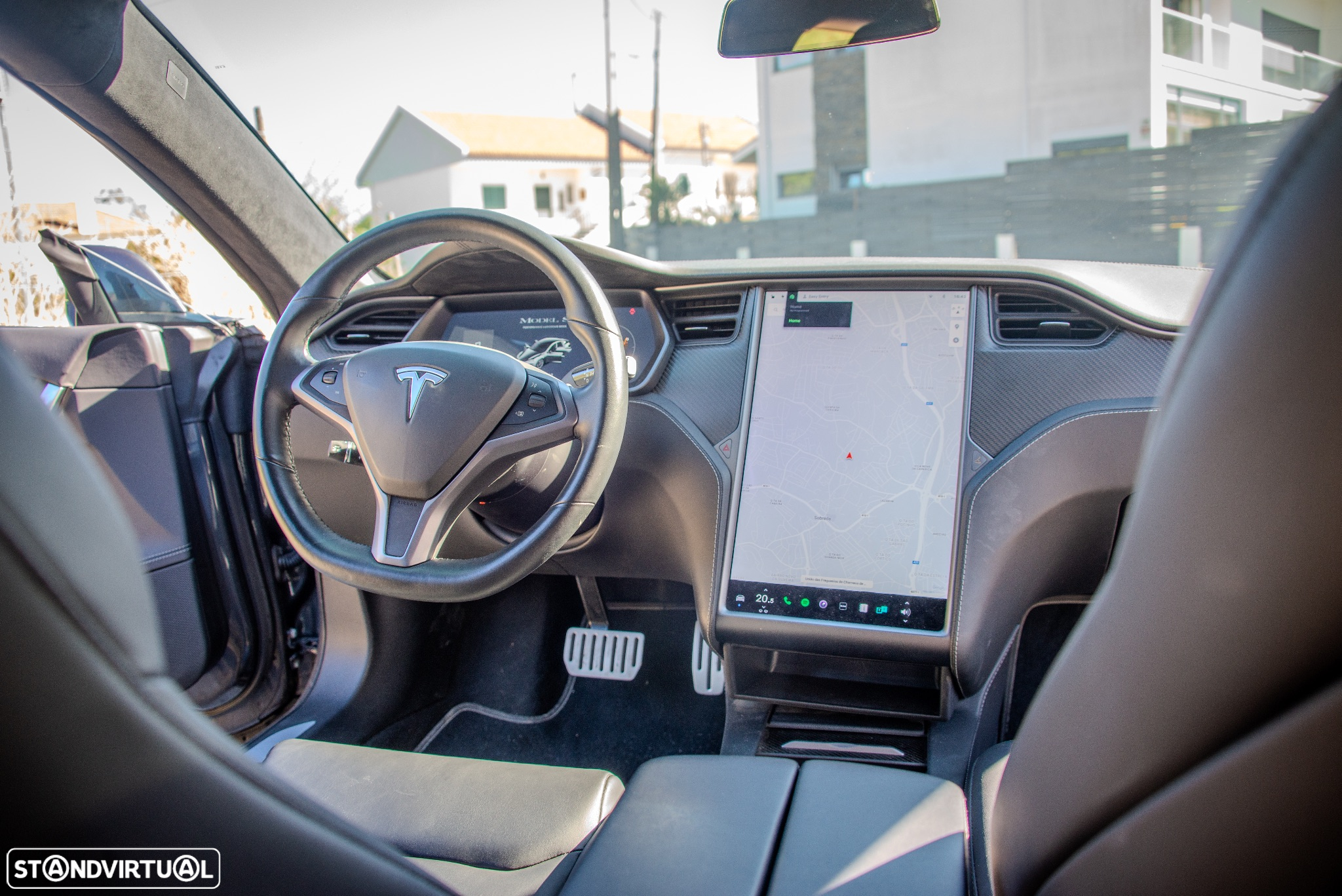Tesla Model S Performance - 28