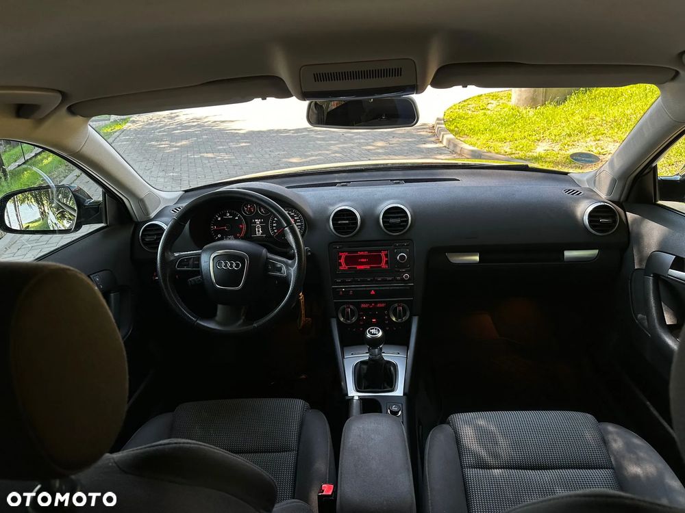 Audi A3 Sportback 2.0 TDI DPF Attraction - 18