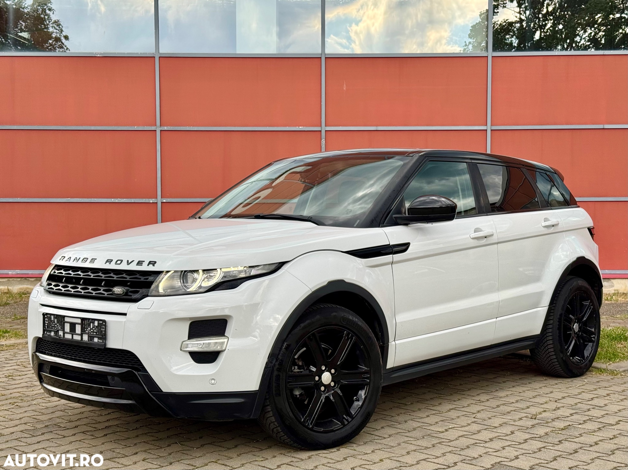 Land Rover Range Rover Evoque - 30