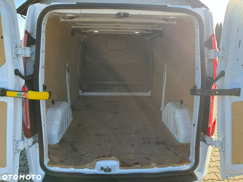 Ford Transit Custom - 11