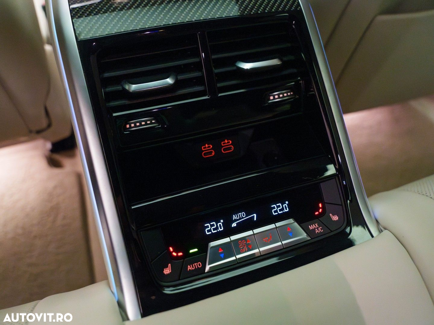 BMW Seria 8 - 23
