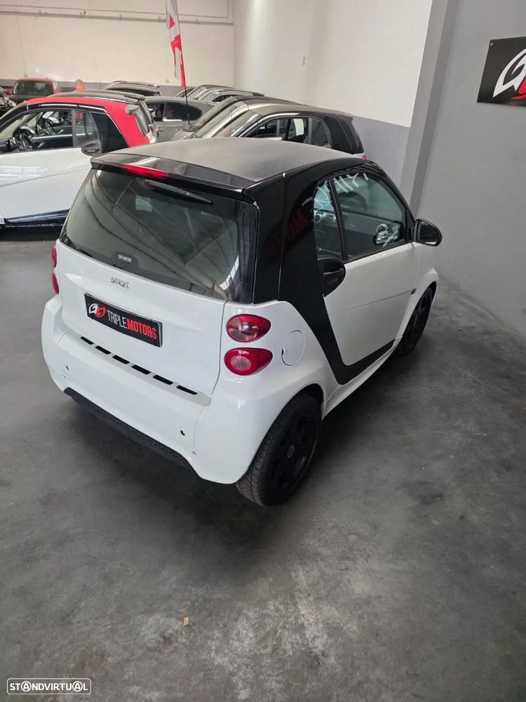 Smart ForTwo Coupé 1.0 mhd Pure 71 Softouch - 8