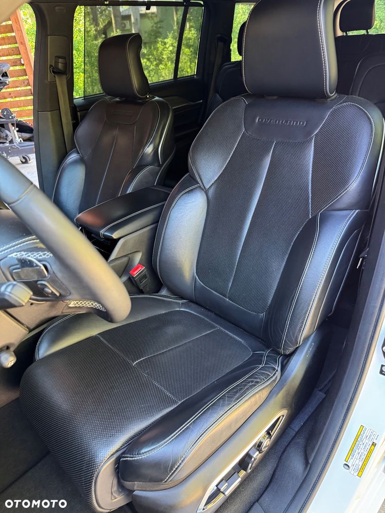 Jeep Grand Cherokee - 28