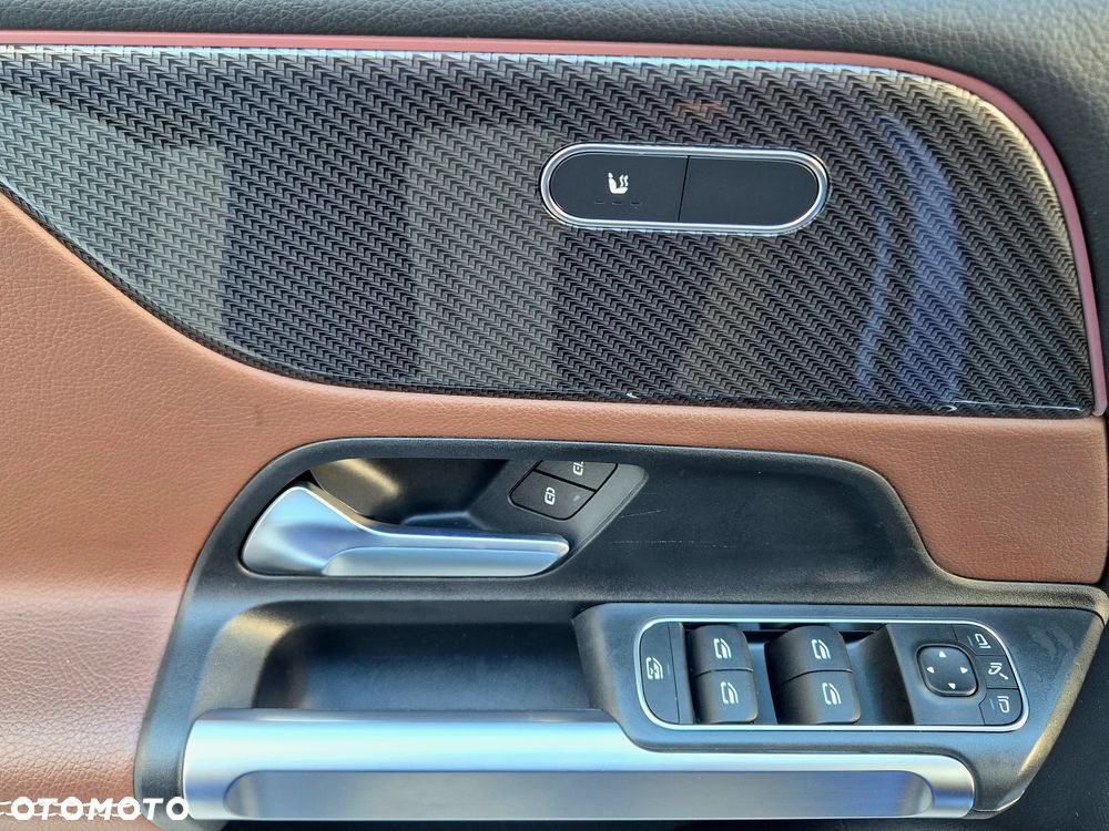 Mercedes-Benz GLB 220 d 4-Matic AMG Line 8G-DCT - 25