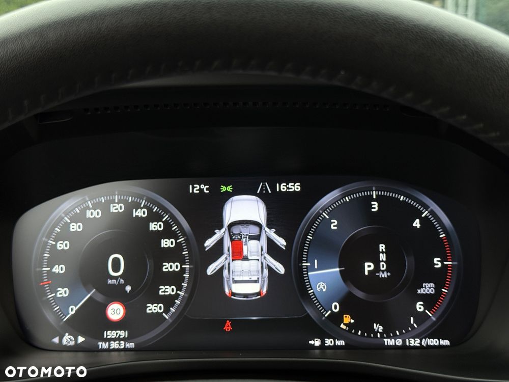 Volvo XC 40 D3 Momentum Pro - 30