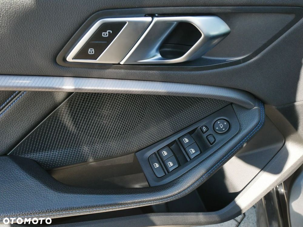 BMW Seria 2 218i M Sport - 10