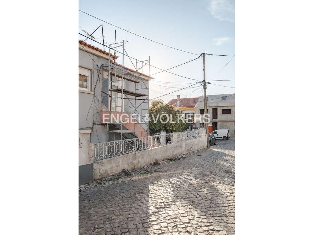 Apartamento T3 Renovado no Feijó - Grande imagem: 4/17