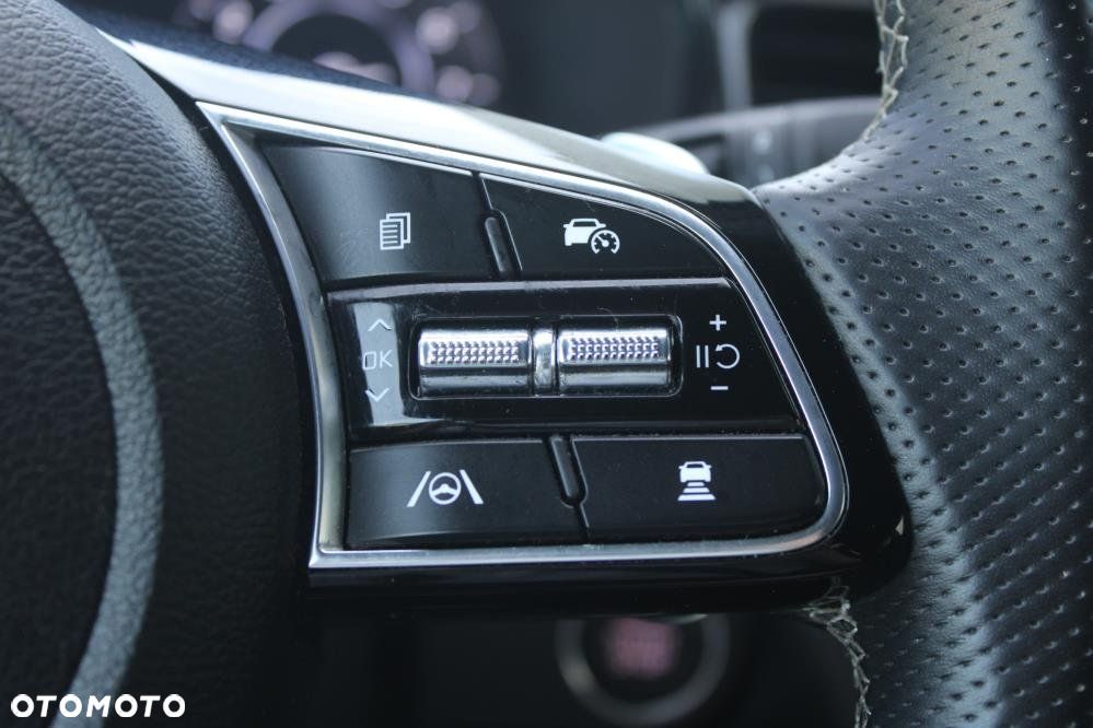 Kia XCeed - 30