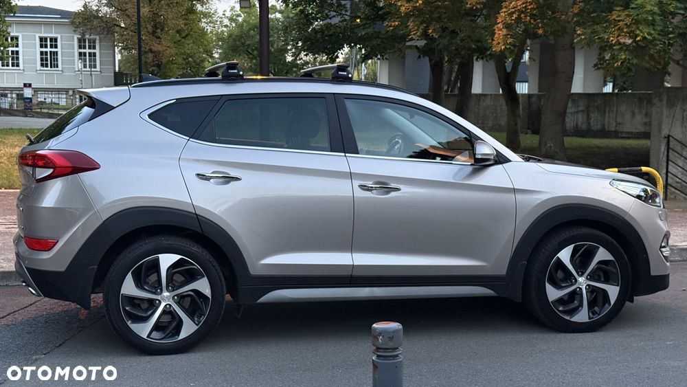 Hyundai Tucson 2.0 CRDI Premium 4WD - 22