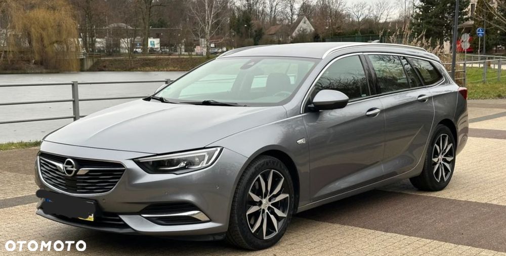 Opel Insignia - 1