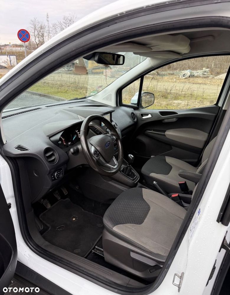 Ford Tourneo Courier 1.5 TDCi Trend - 9