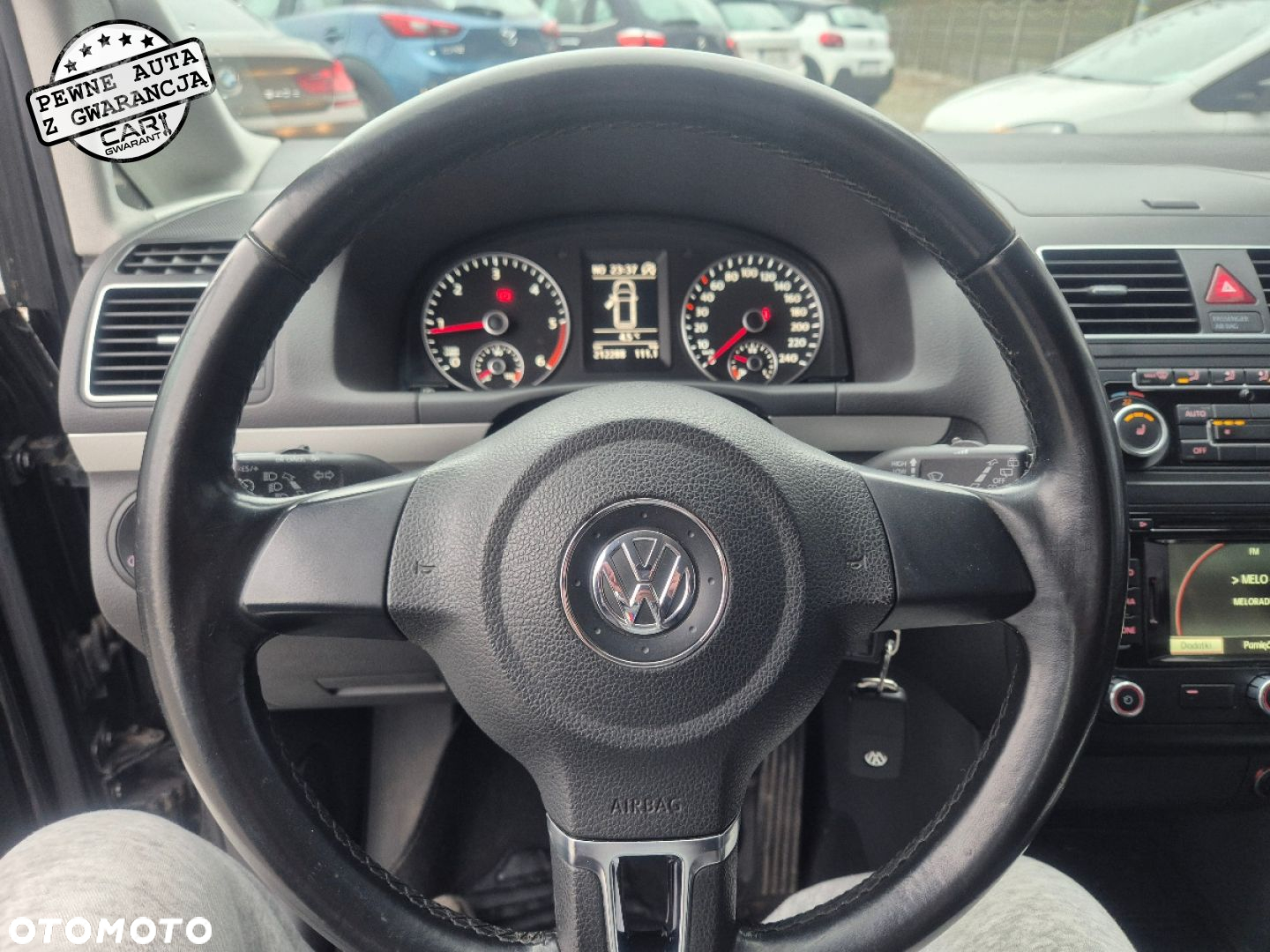 Volkswagen Touran - 24