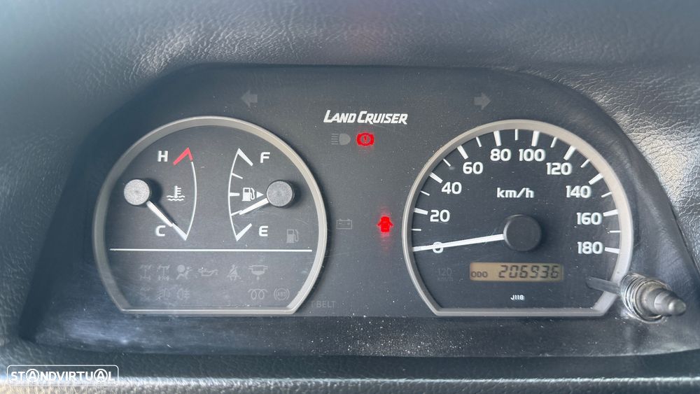 Toyota Land Cruiser D-4D - 23