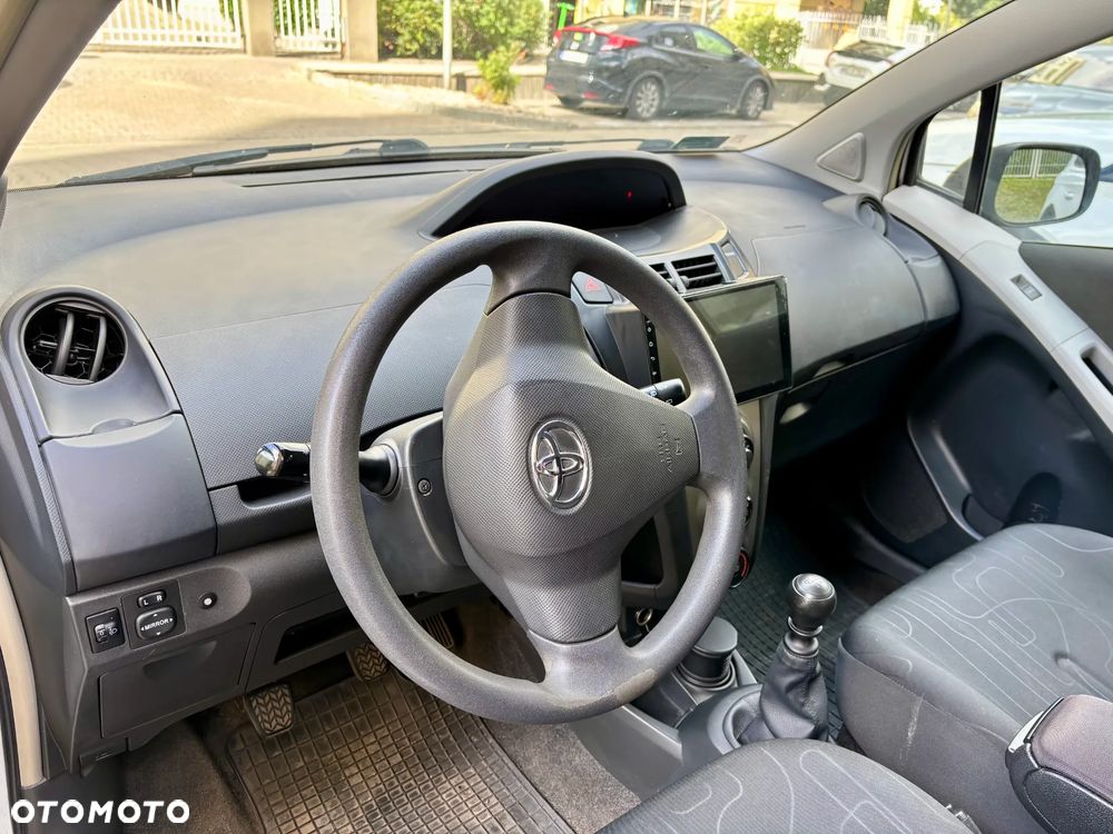 Toyota Yaris 1.4 D-4D Luna EU5 - 1