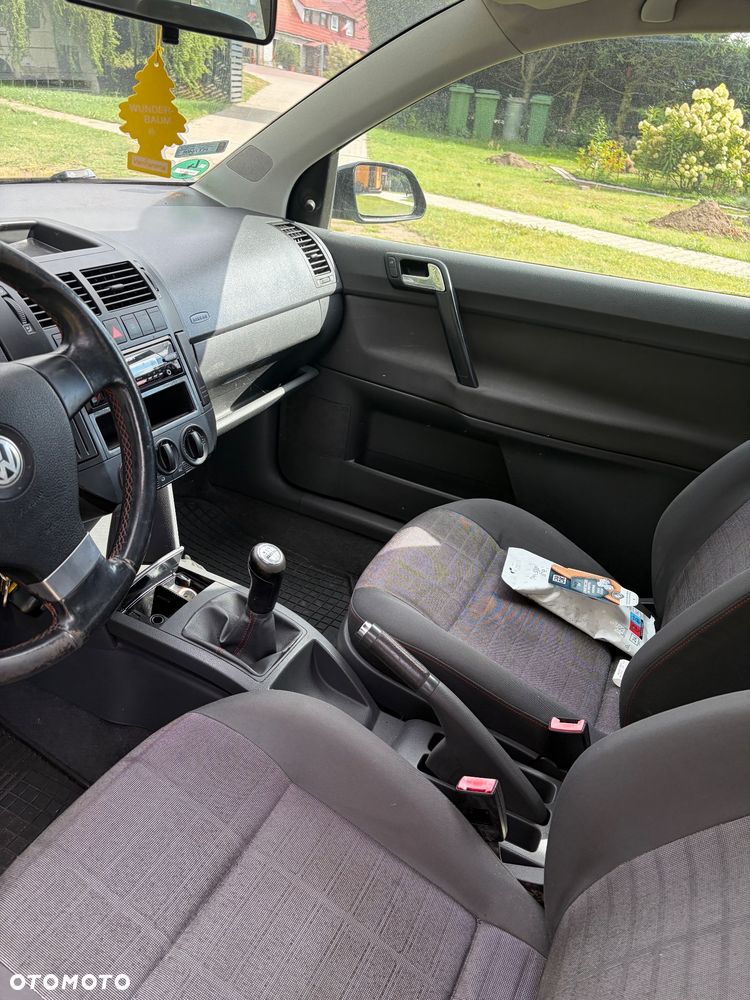 Volkswagen Polo - 4